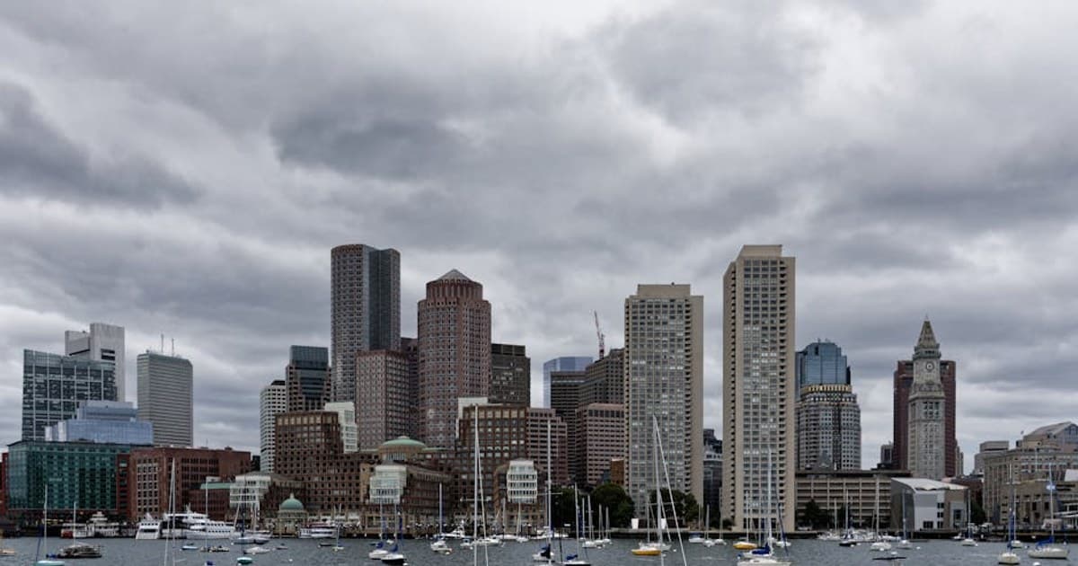 How to Clean Your Bong, Pipe, or Vaporizer: A Quick Maintenance Guide