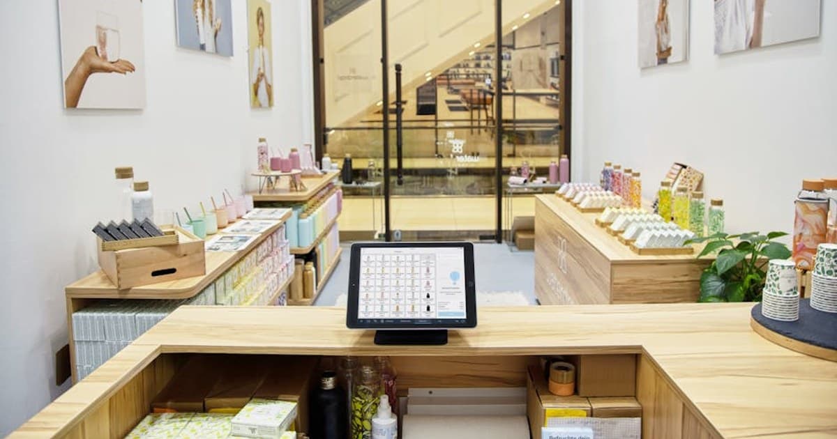 Cannabis Loyalty Programs and Deals: How to Save Money at the Dispensary