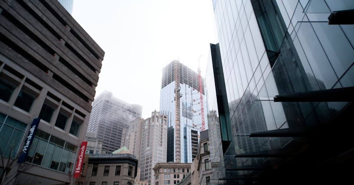 Live Resin vs. Live Rosin vs. Distillate: What's the Difference?